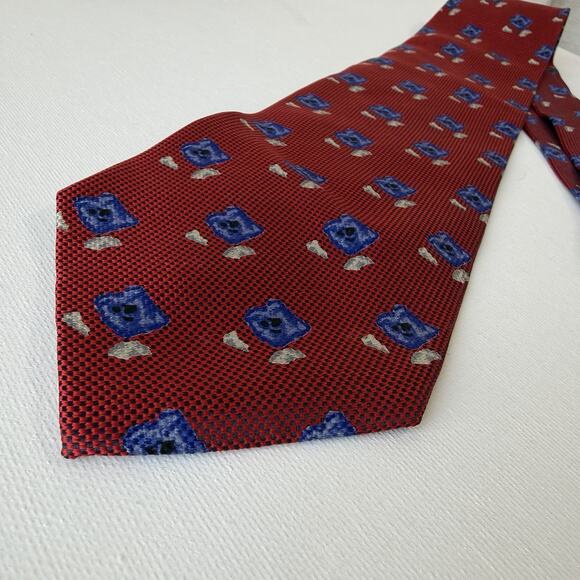 Biella 100% Silk Tie Made in Italy for Britches of Georgetown Red Blue Pattern - Picture 12 of 16
